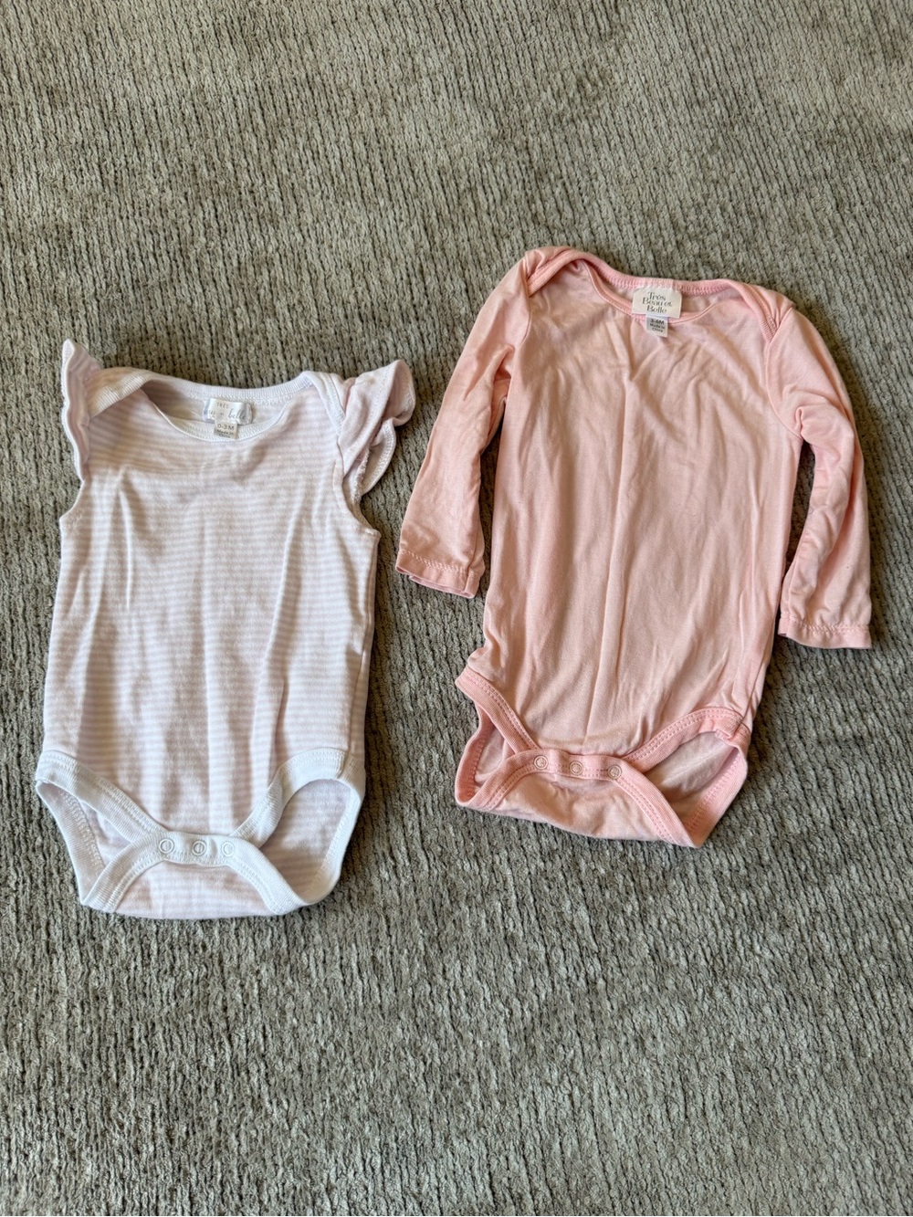 Tres Beau Et Belle Baby Girls Pink Bodysuit Lot 0-3M 3-6M Flutter Sleeve